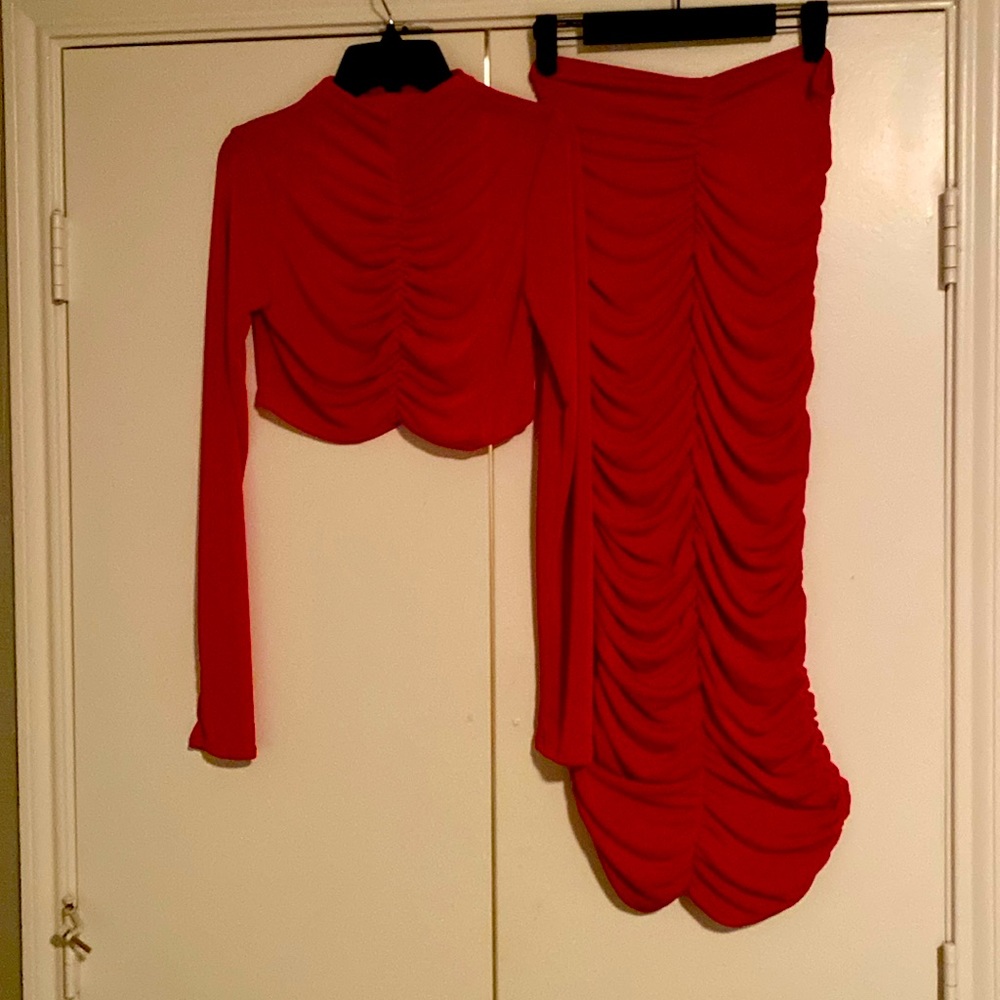 Ref two piece skirt set